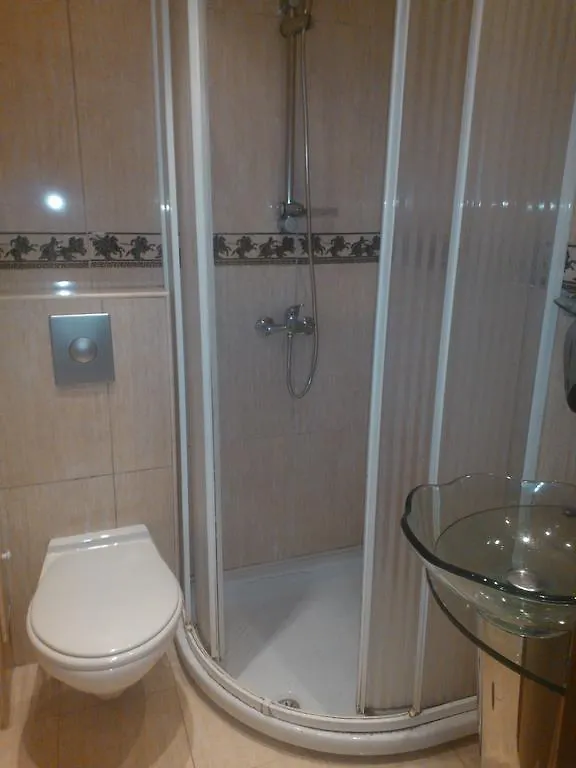 Lider Apartment Pop Hariton Varna